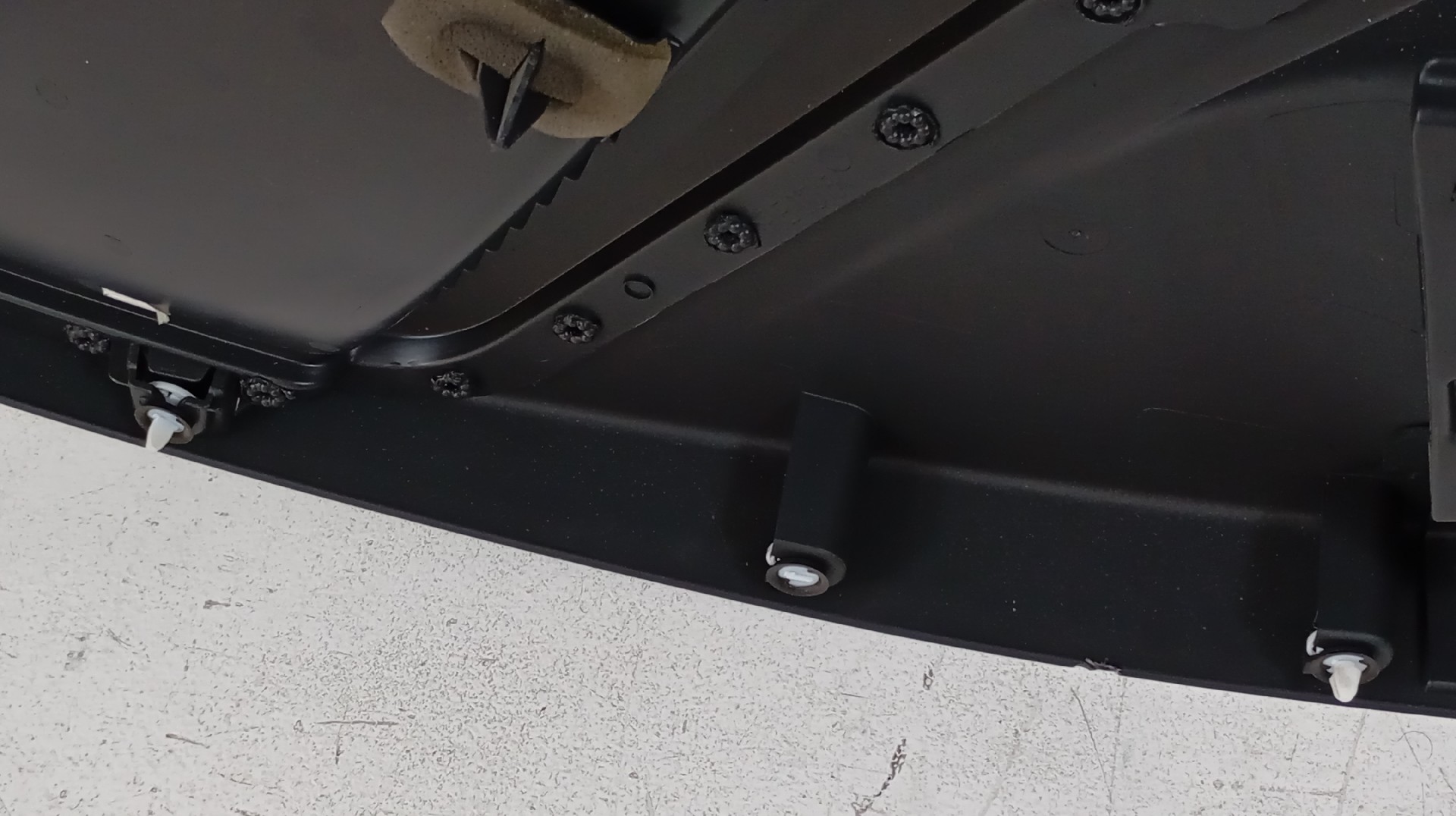 Quartela / Forra Porta Traseira Direita RENAULT ZOE 2017- Imagem-5