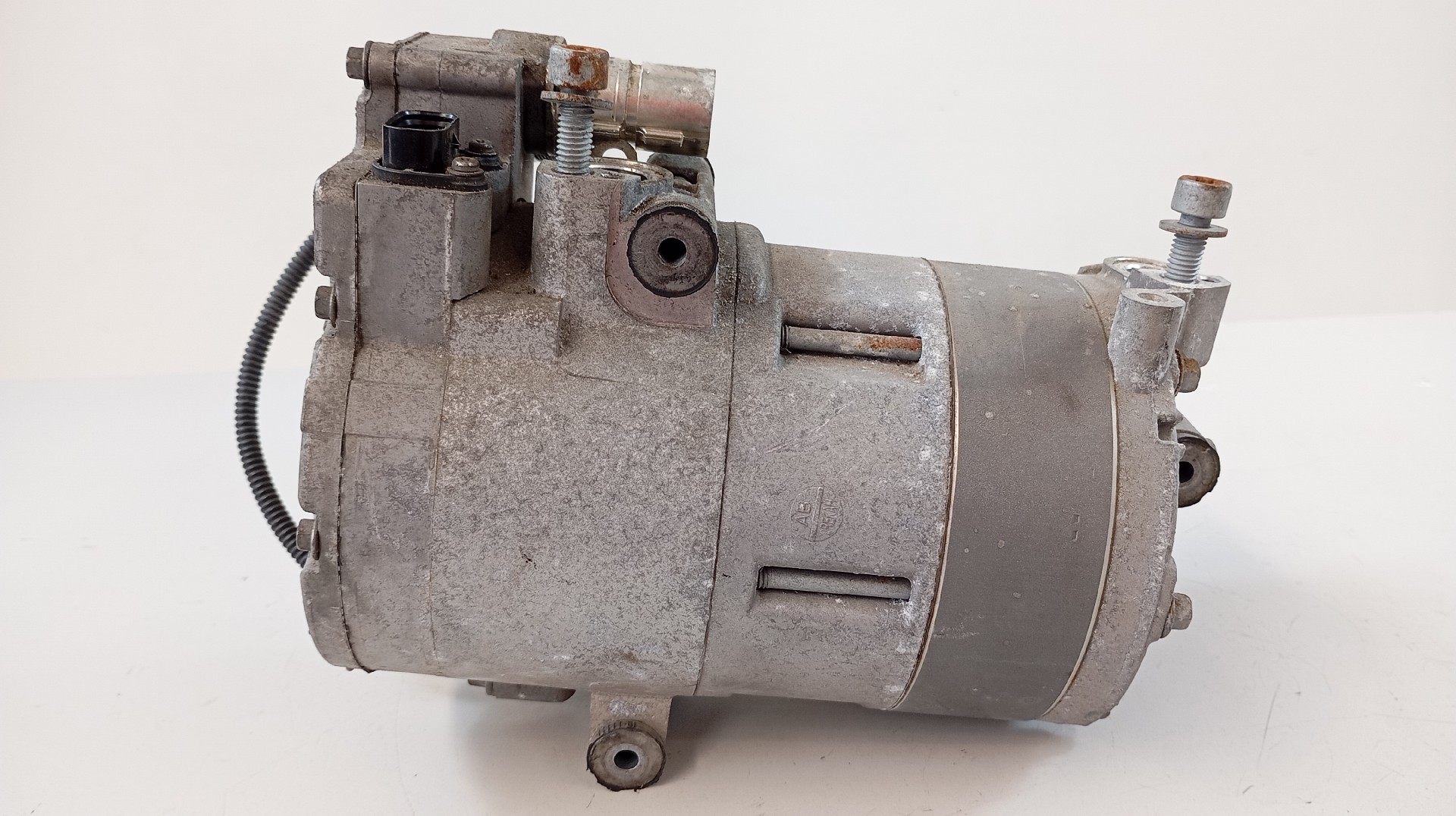 A/C Copmpressor BMW i3 (I01) | 13 -  Imagem-1