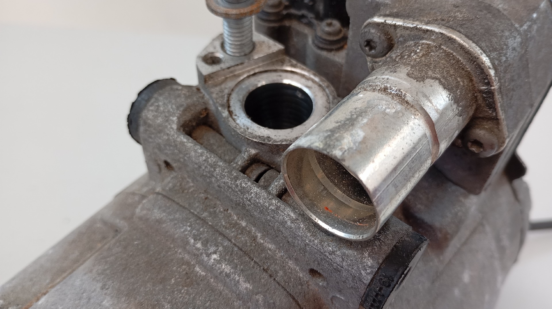 A/C Copmpressor BMW i3 (I01) | 13 -  Imagem-7