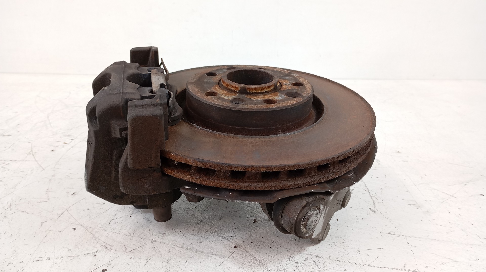 Manga de Eixo Esquerda CITROEN C4 Imagem-1