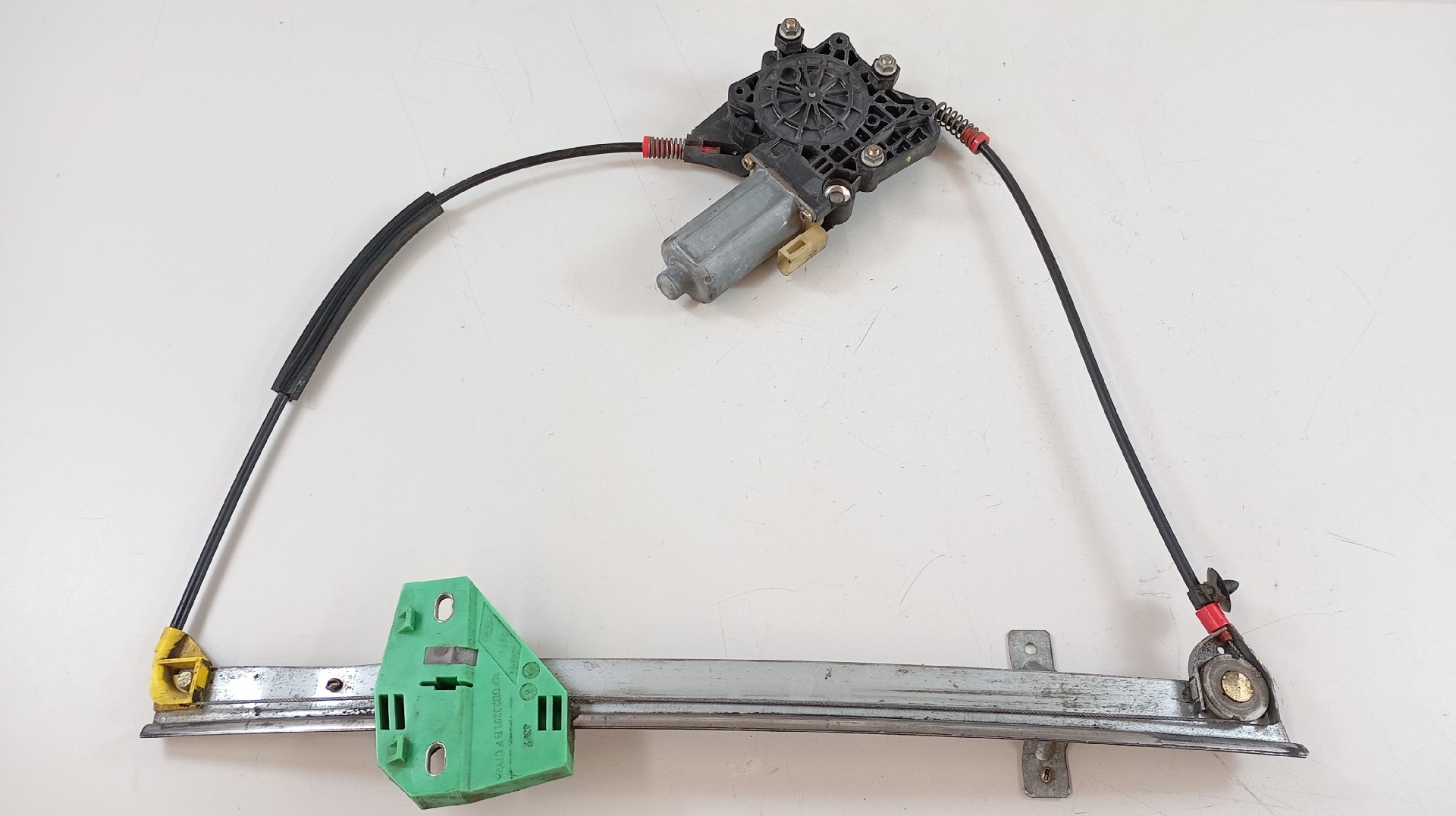 Motor Elevador Vidro Frente Esquerdo FORD FIESTA Caixa (JV_) | 98 - 03