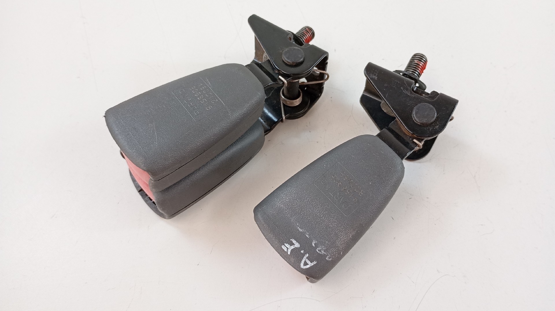 Engate Cinto Traseiro VOLVO S60 I (384) | 00 - 10 Imagem-1