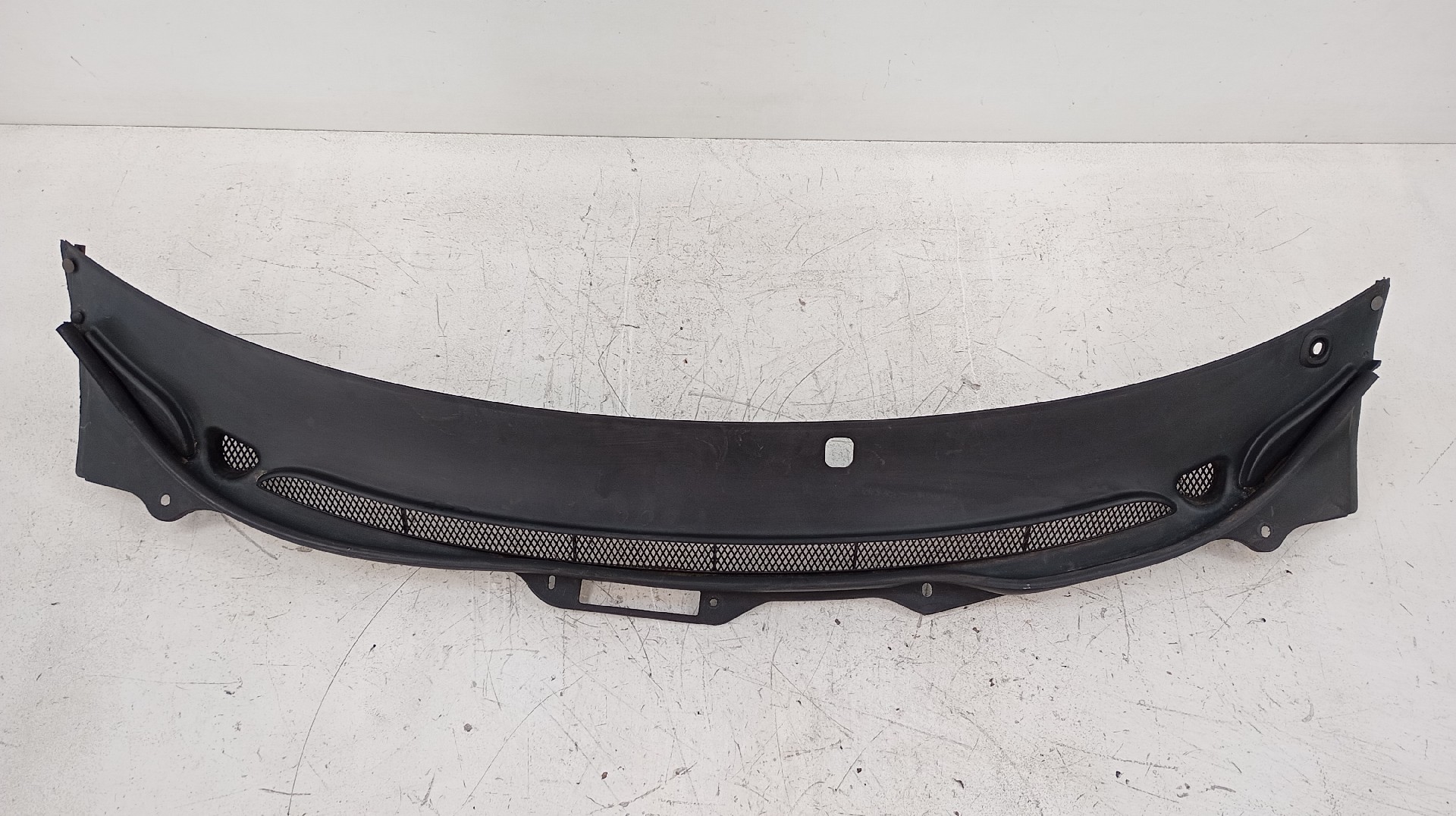 Grelha Curcuvan / Torpedo (Grelha Para Brisas) VOLVO S60 I (384) | 00 - 10