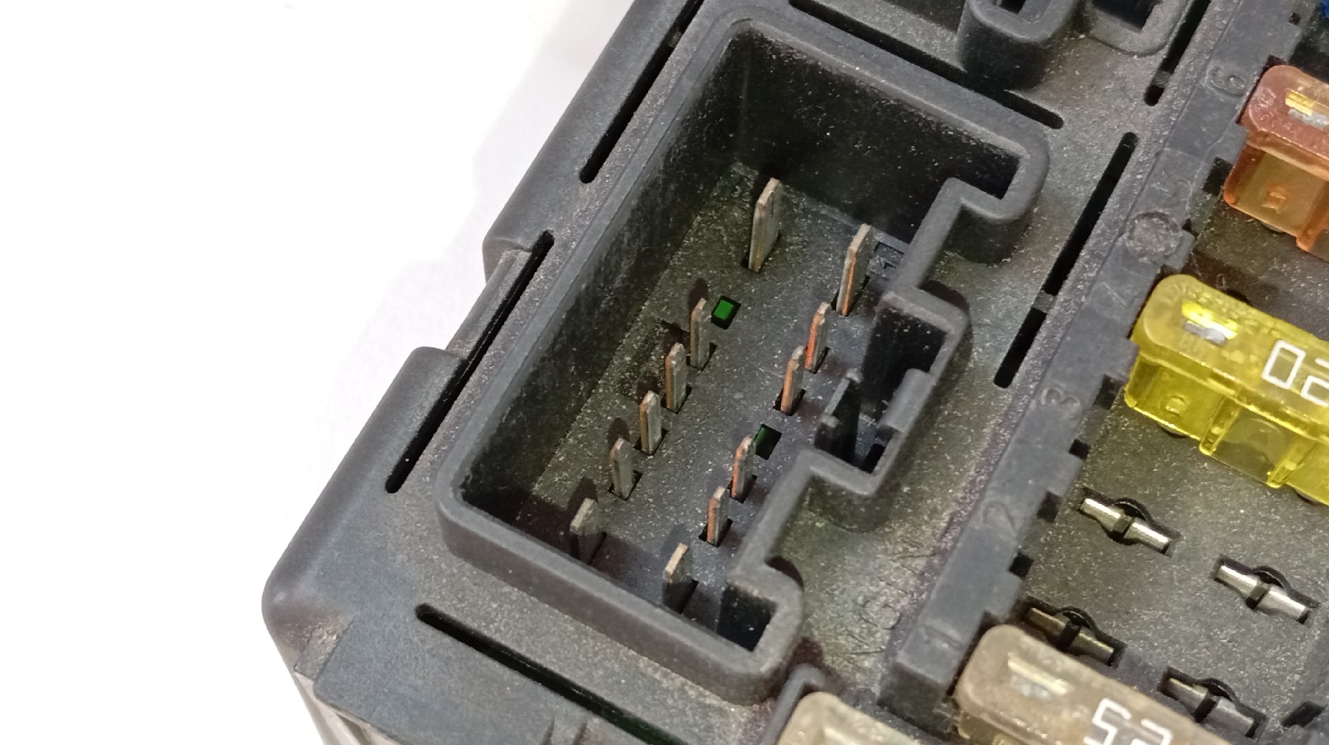 Caixa de Fusíveis VOLVO S60 I (384) | 00 - 10 Imagem-2