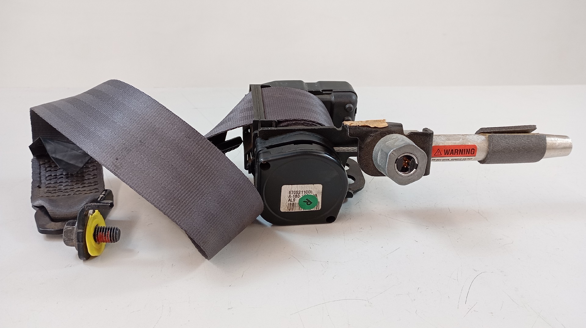 Pré-Tensor / Cinto Traseiro Direito VOLVO S60 I (384) | 00 - 10 Imagem-1