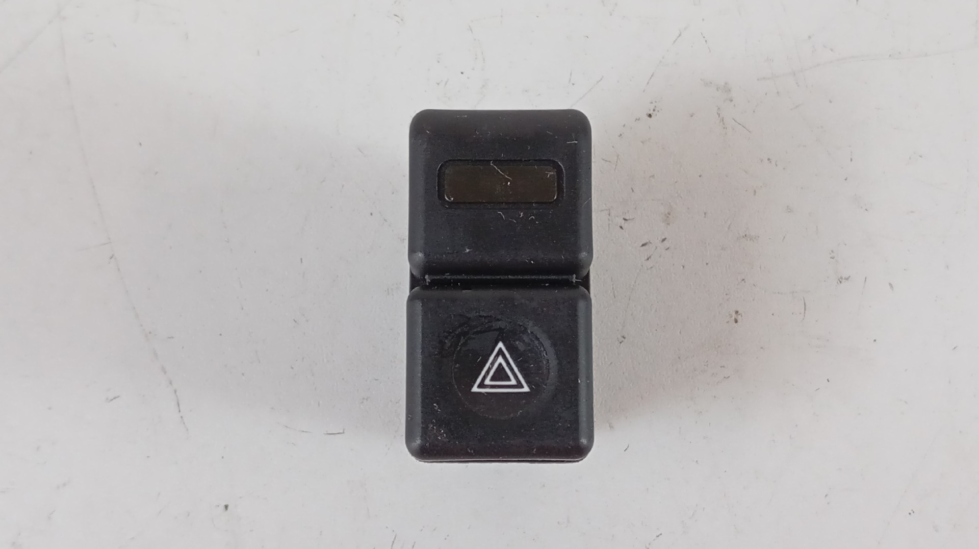 Interruptor Luz Perigo / 4 Piscas PEUGEOT 309 II (3C, 3A) | 89 - 93