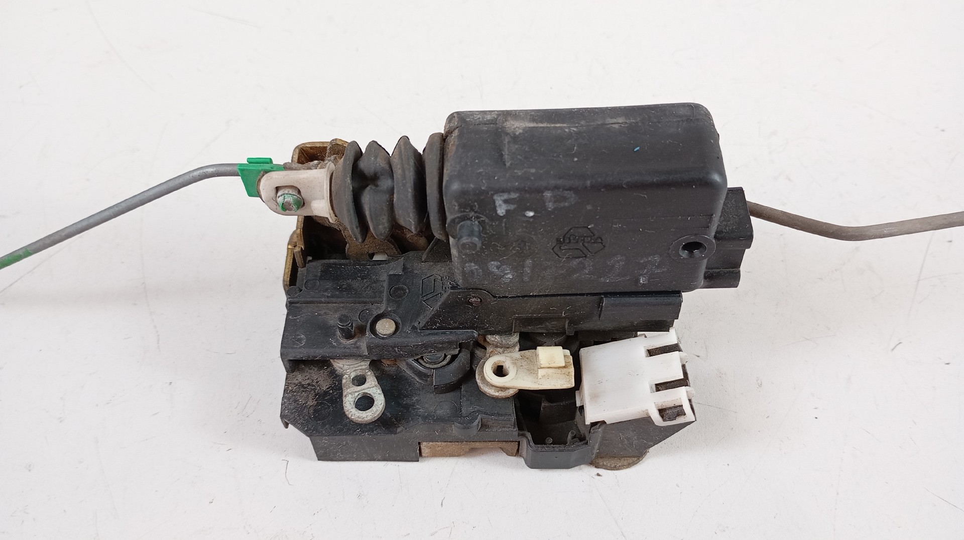 Fecho da Porta Frente Direita RENAULT CLIO I (B/C57_, 5/357_) | 90 - 98