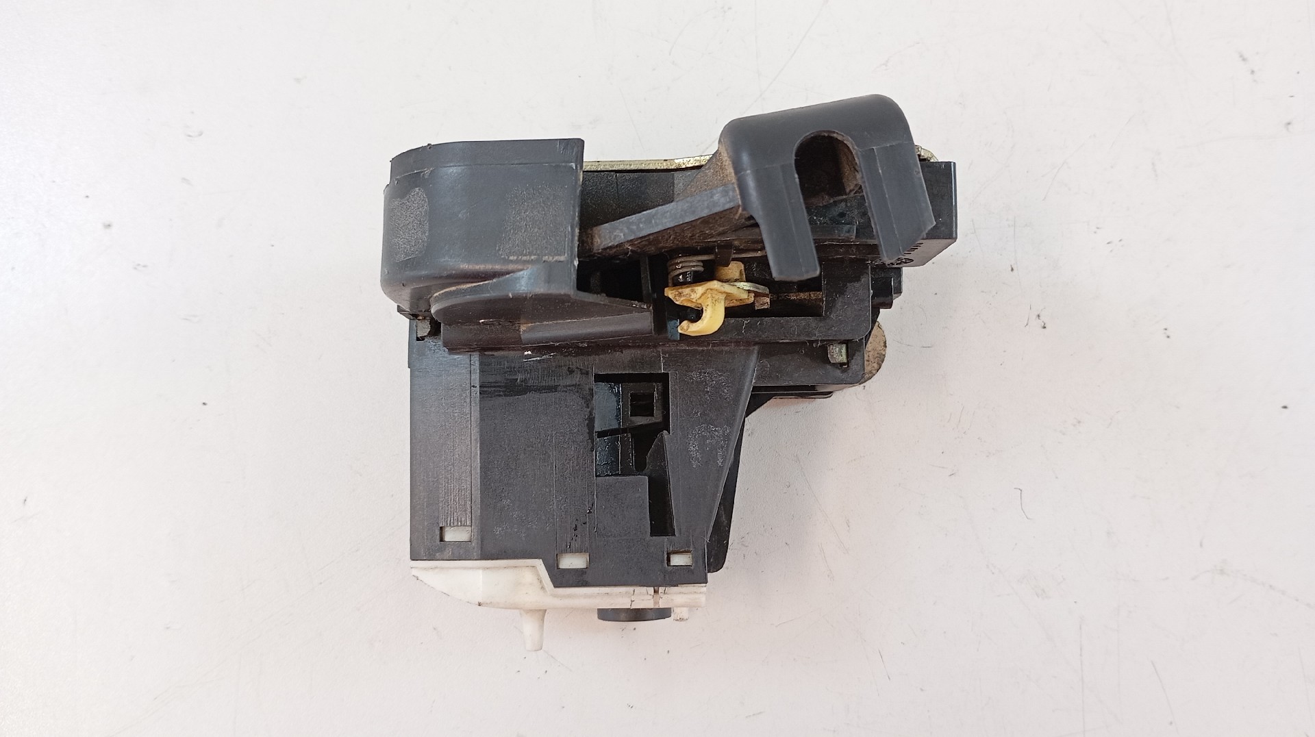 Fecho da Porta Frente Esquerda RENAULT CLIO II Caixa (SB0/1/2_) | 98 - 