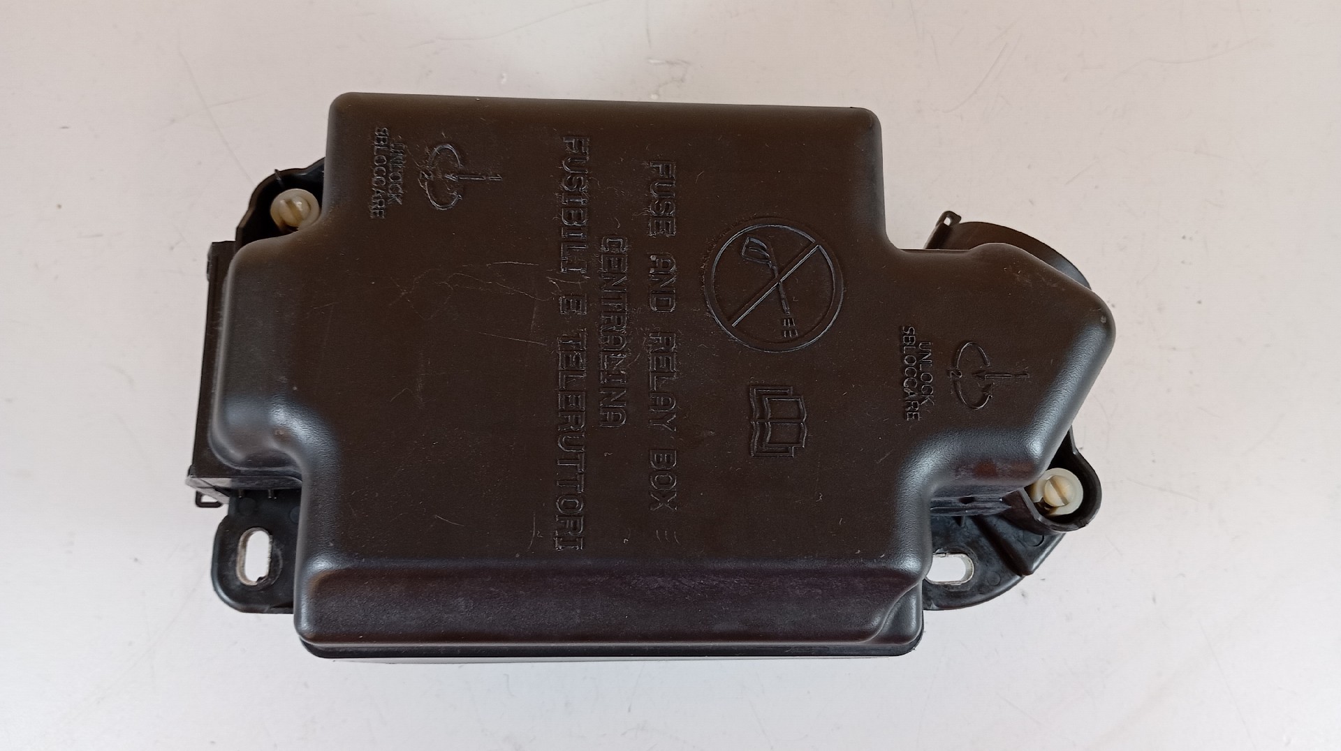 Caixa de Fusíveis Plástica FIAT TIPO três volumes (356_) | 15 - 