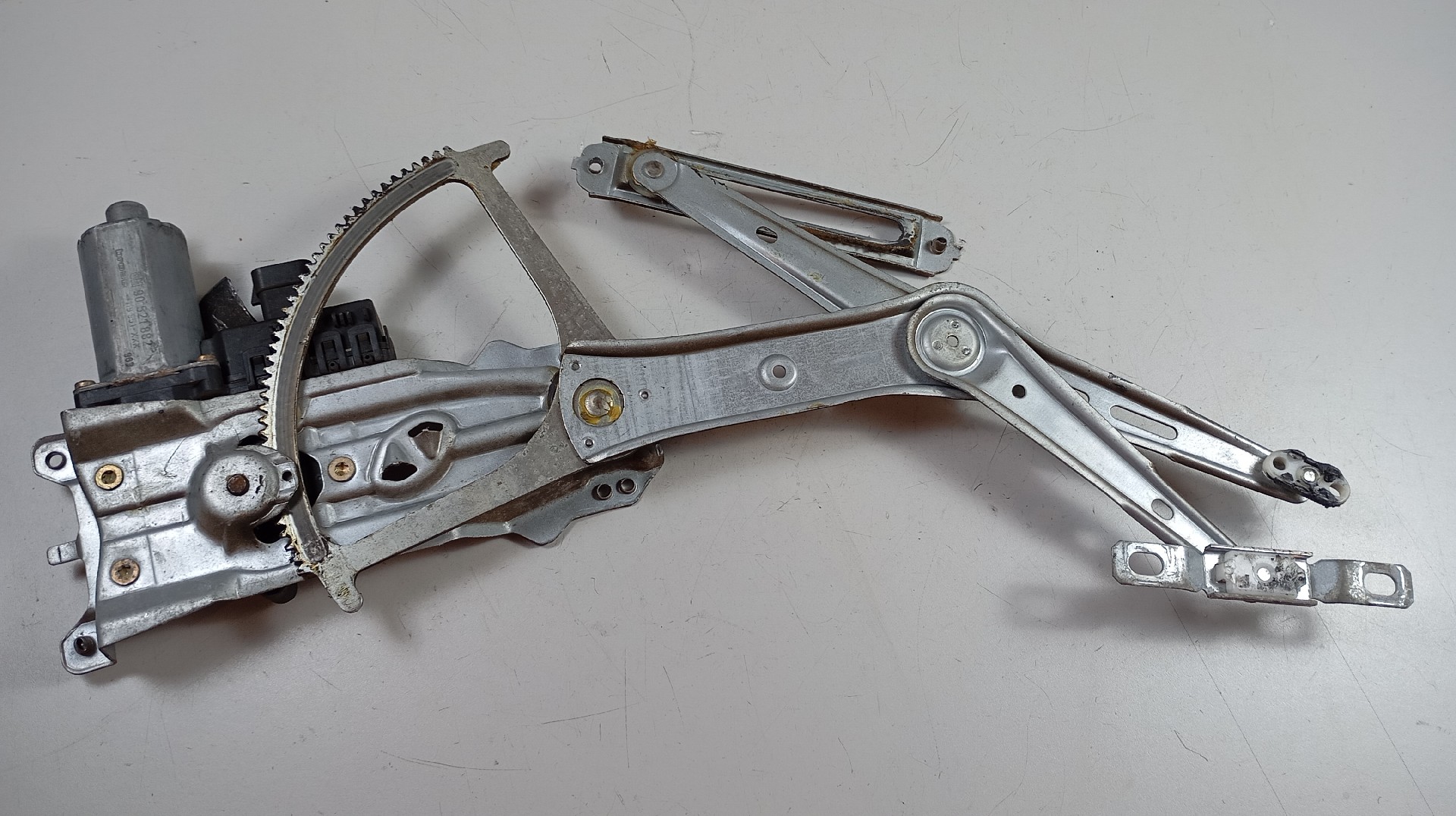 Motor Elevador Vidro Frente Direito OPEL ASTRA G Hatchback (T98) | 98 - 09 Imagem-1