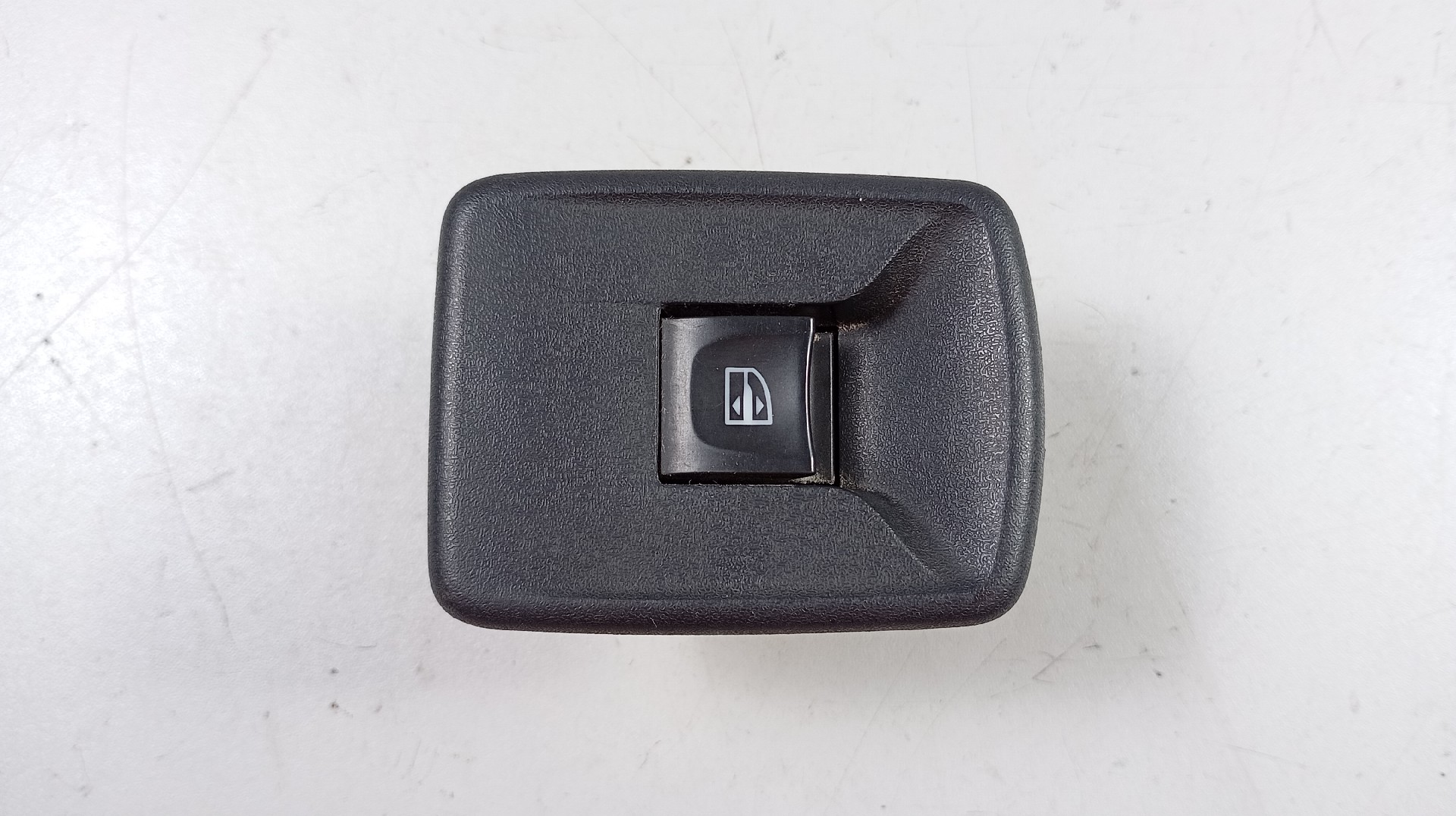 Interruptor Elevador Vidros Porta Frente Direita RENAULT KANGOO Express (FW0/1_) | 08 - 