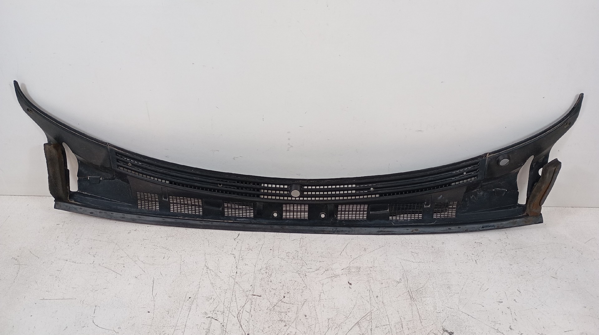 Grelha Curcuvan / Torpedo (Grelha Para Brisas) PEUGEOT 309 II (3C, 3A) | 89 - 93