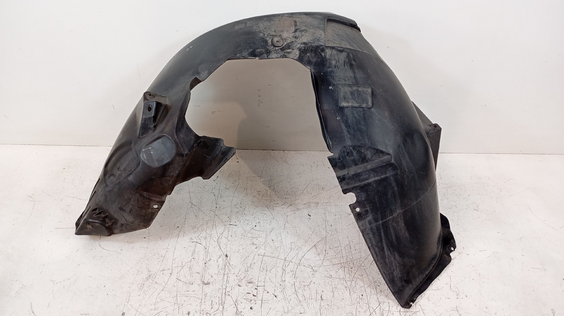 Cave de Roda Frente Esquerda FIAT TIPO três volumes (356_) | 15 -  Imagem-1