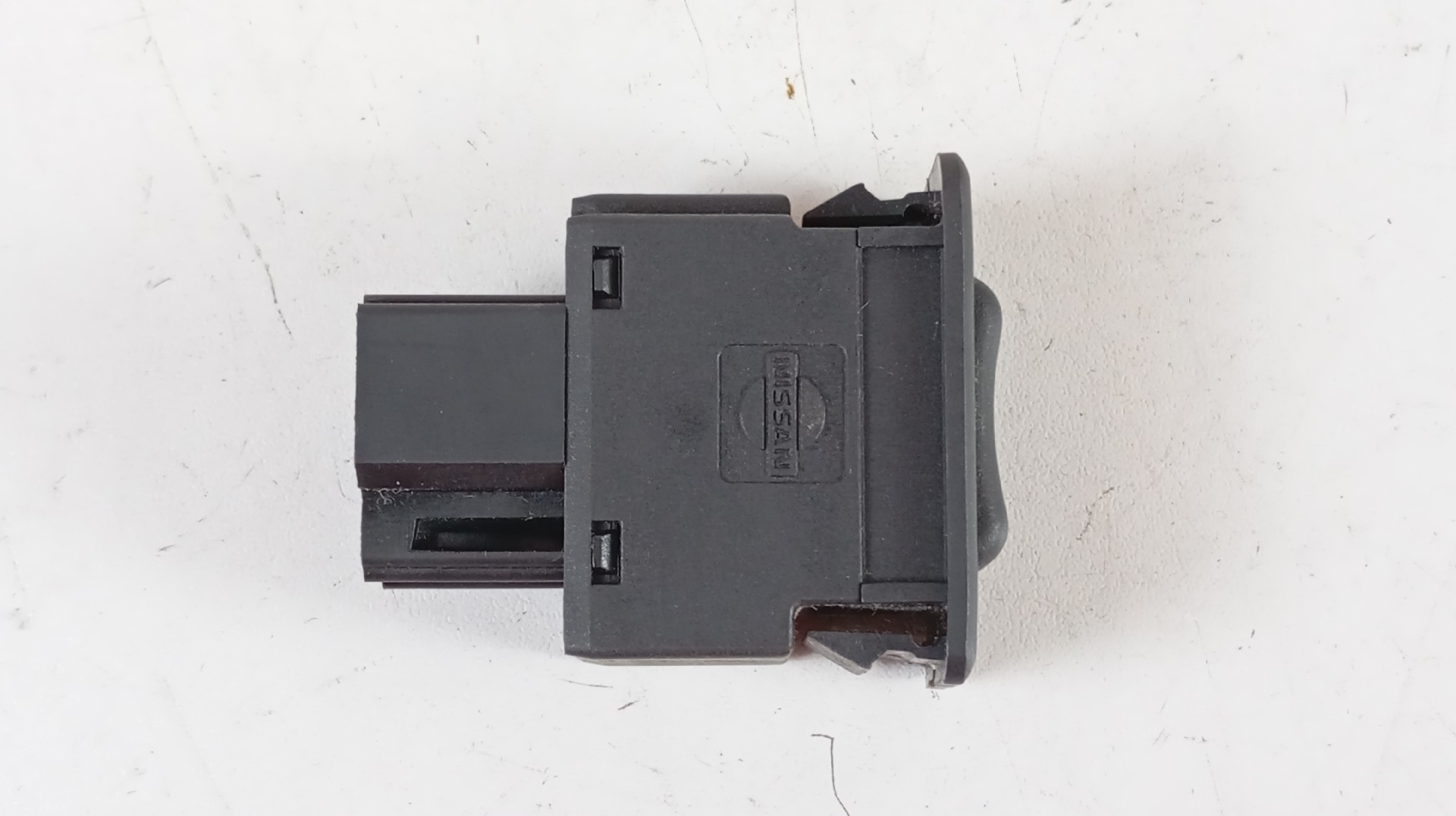 Interruptor Alarme NISSAN PRIMERA (P11) | 96 - 01 Imagem-1