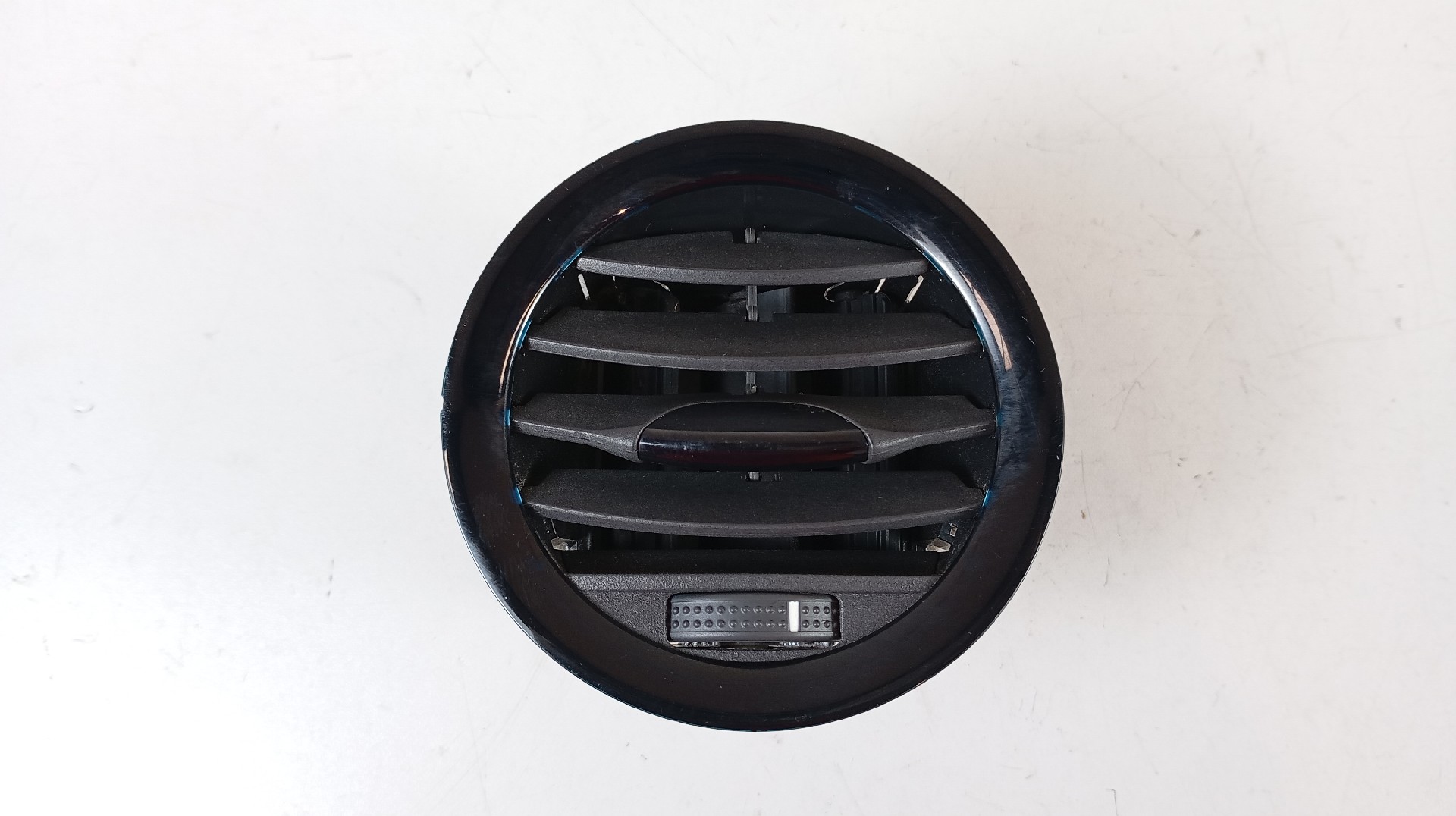 Purgador de Ar Central Esquerdo OPEL CORSA D (S07) | 06 - 14