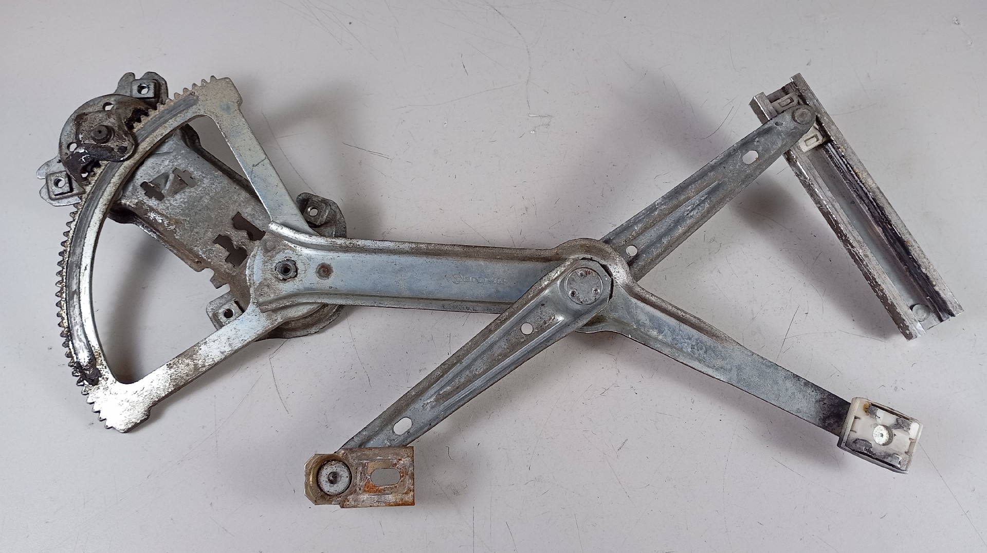 Elevador Frente Direito MERCEDES-BENZ 200 - 300 D (124) | 85 - 93