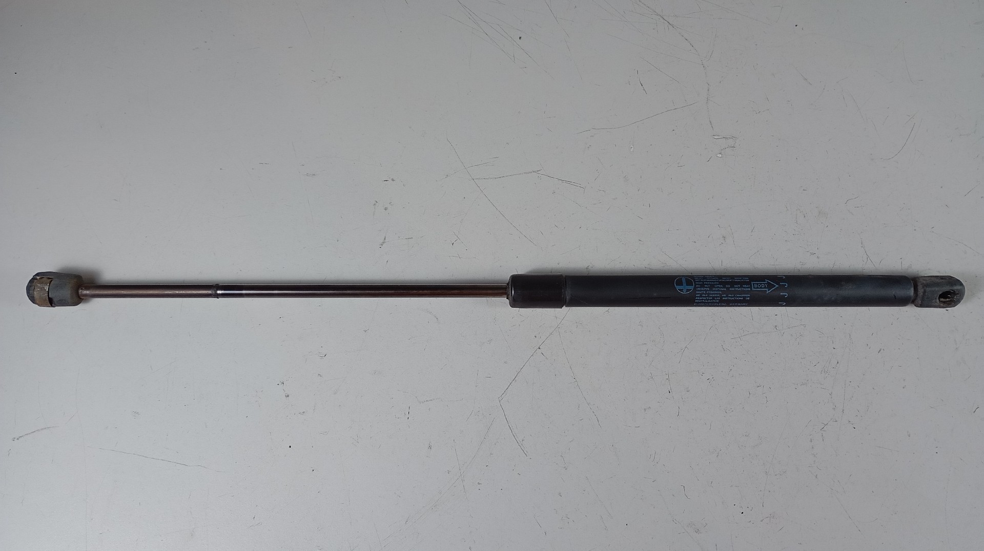 Amortecedor Bagageira NISSAN PRIMERA (P11) | 96 - 01