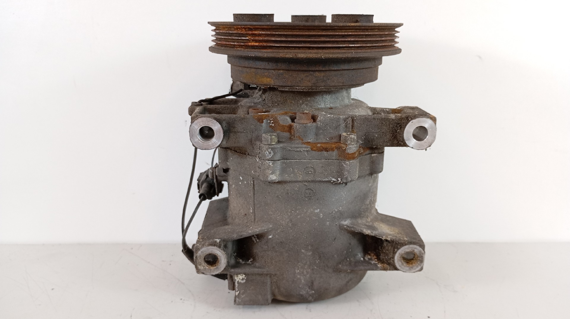 Compressor do Ar Condicionado NISSAN PRIMERA (P11) | 96 - 01 Imagem-5