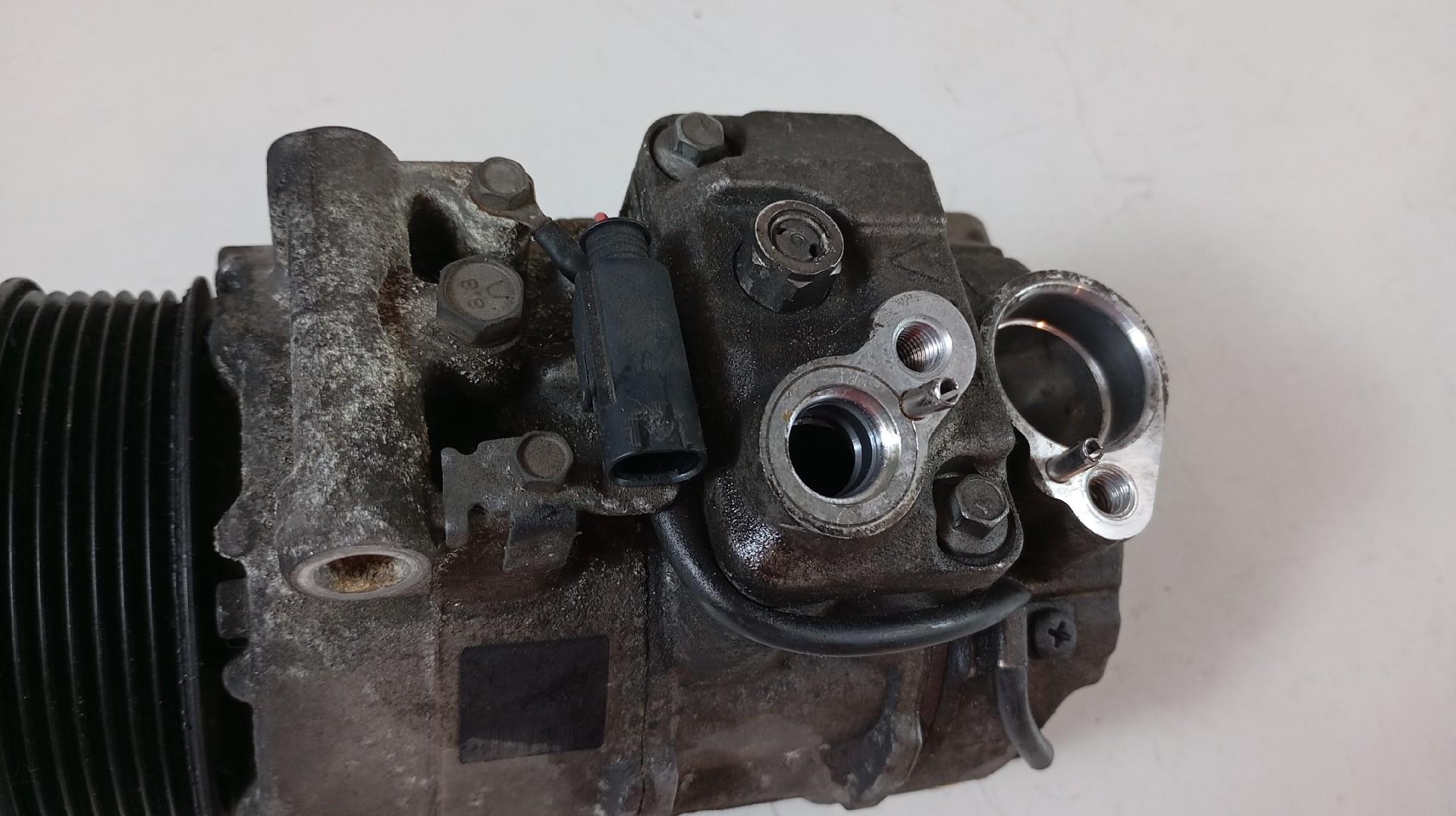 Compressor do Ar Condicionado MERCEDES-BENZ CLS320 Imagem-6