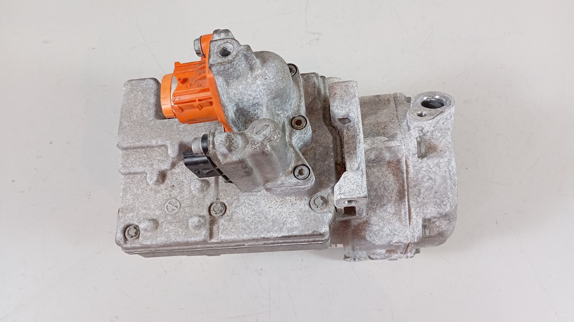 Compressor do Ar Condicionado RENAULT ZOE 2017- Imagem-1