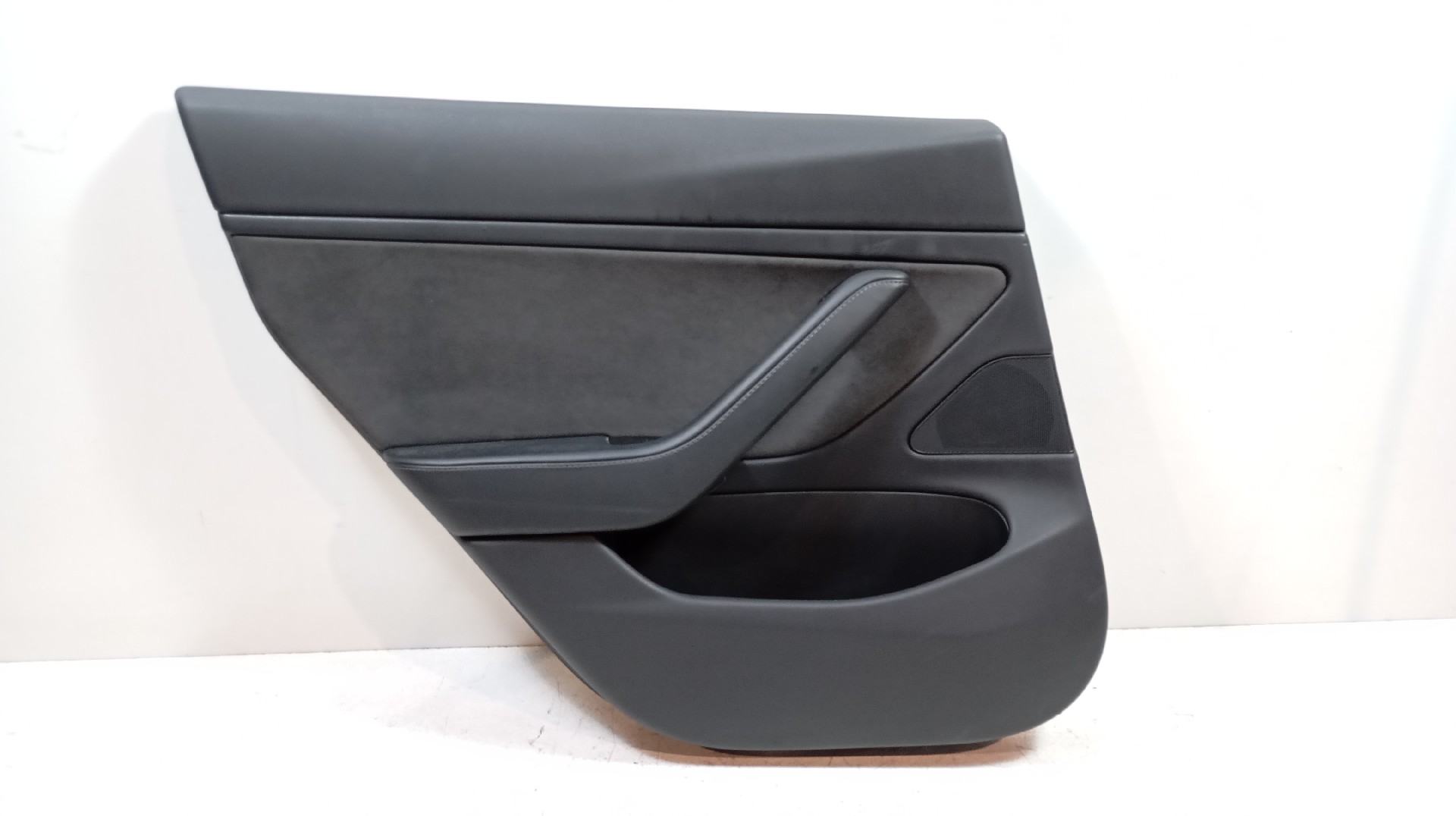 Quartela / Forra Porta Traseira Esquerda TESLA MODEL 3 (5YJ3) | 17 - 