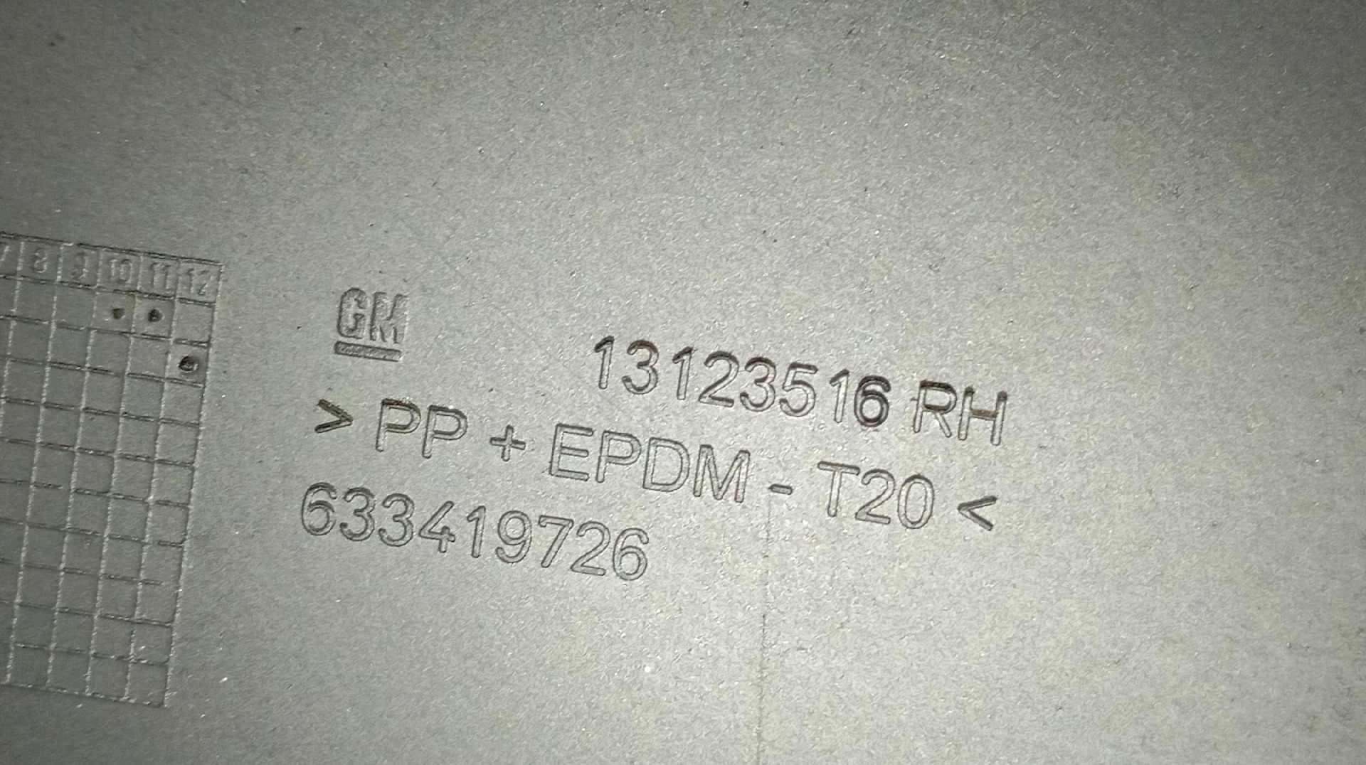 Quartela / Forra Porta Frente Direita OPEL MERIVA A Veículo multiuso (X03) | 03 - 10 Imagem-2