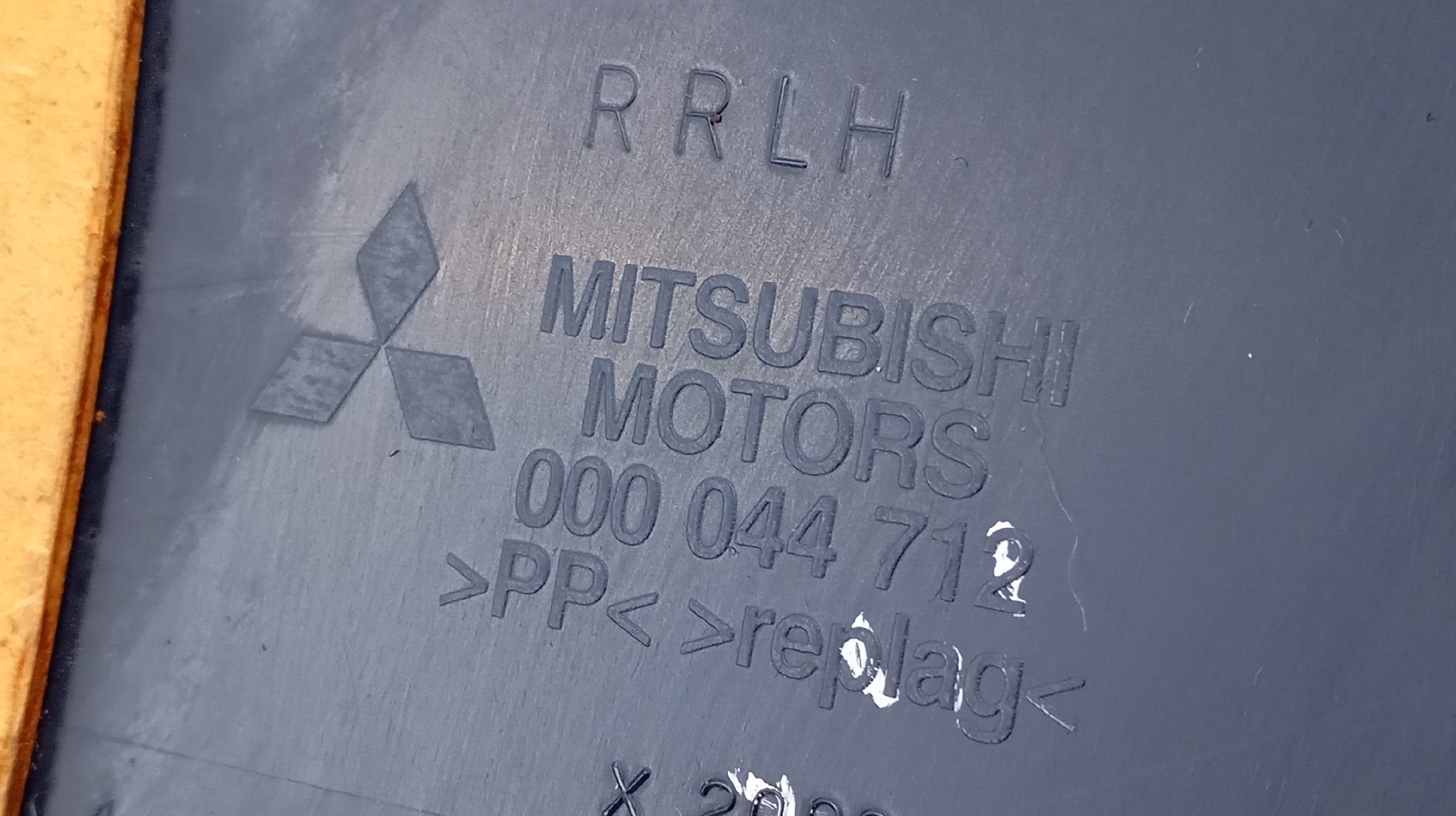 Quartela / Forra Porta Traseira Esquerda MITSUBISHI CARISMA HATCHBACK Imagem-3