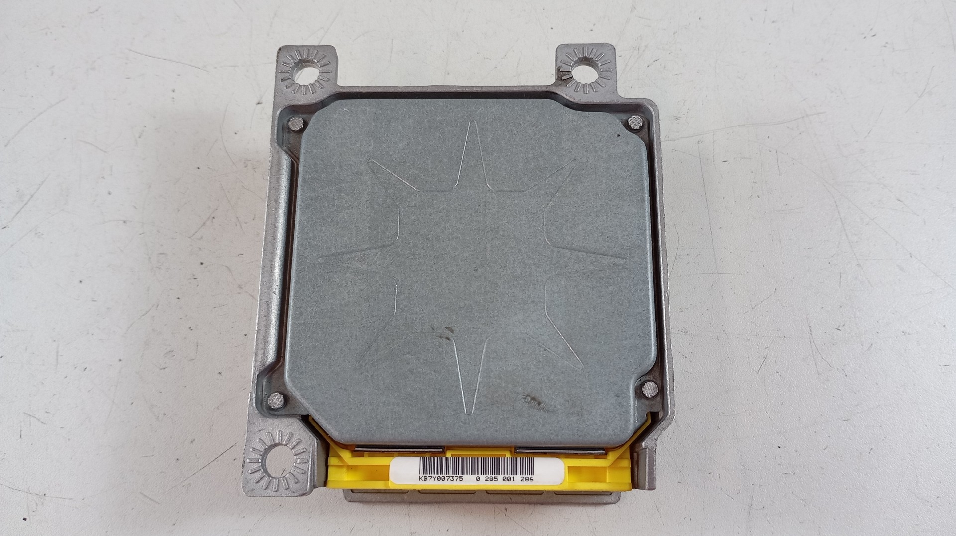 Centralita Airbags MITSUBISHI CARISMA HATCHBACK Imagem-2