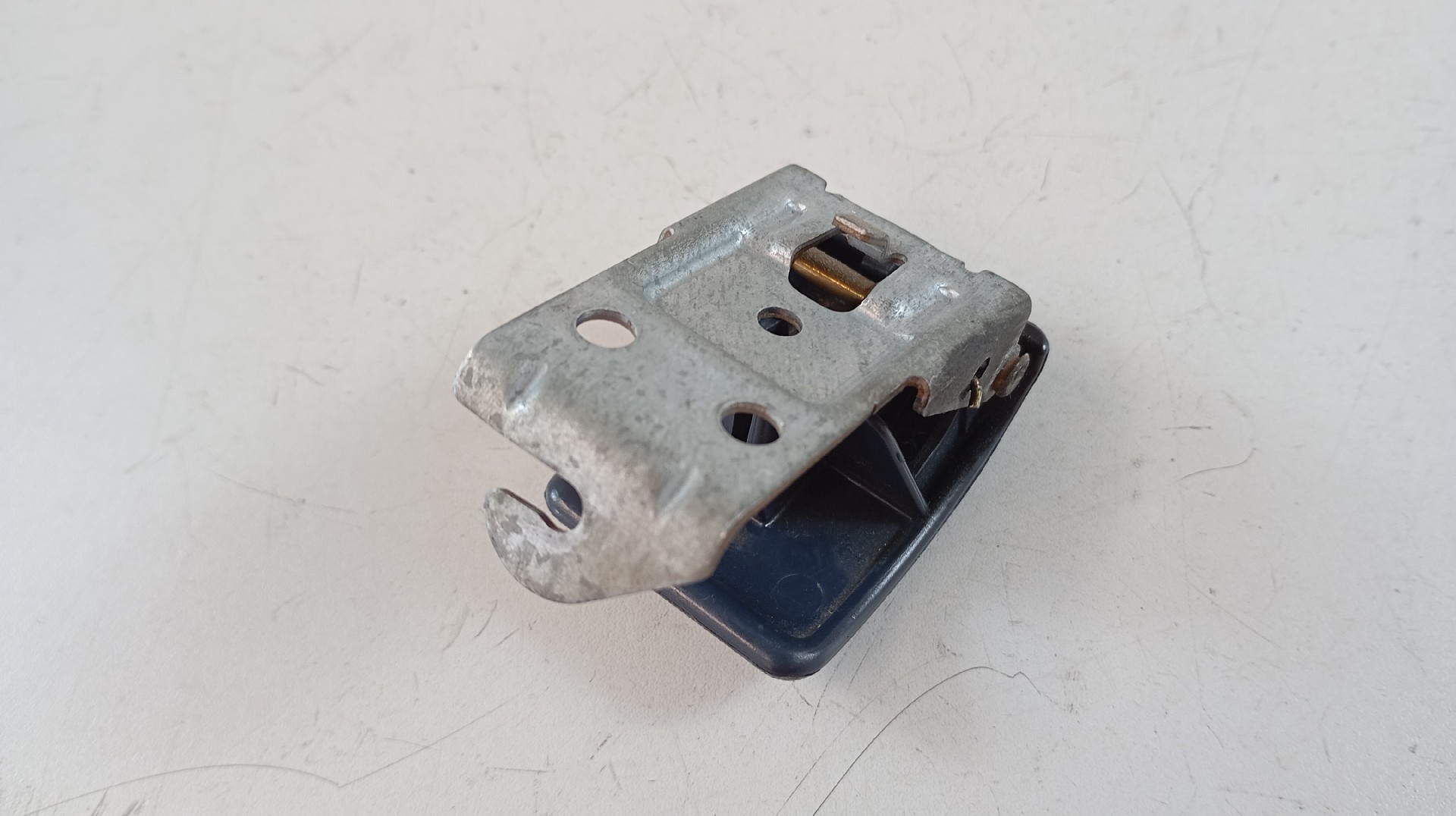 Interruptor Capot MITSUBISHI CARISMA HATCHBACK Imagem-2