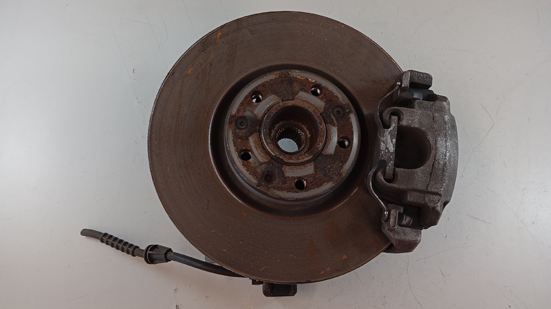 Manga de Eixo Esquerda PEUGEOT 3008 SUV (M_) | 16 - 