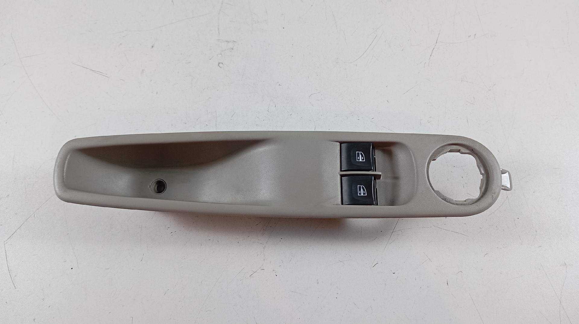 Interruptor Elevador Vidros Porta Frente Esquerda RENAULT ZOE (BFM_) | 12 - 