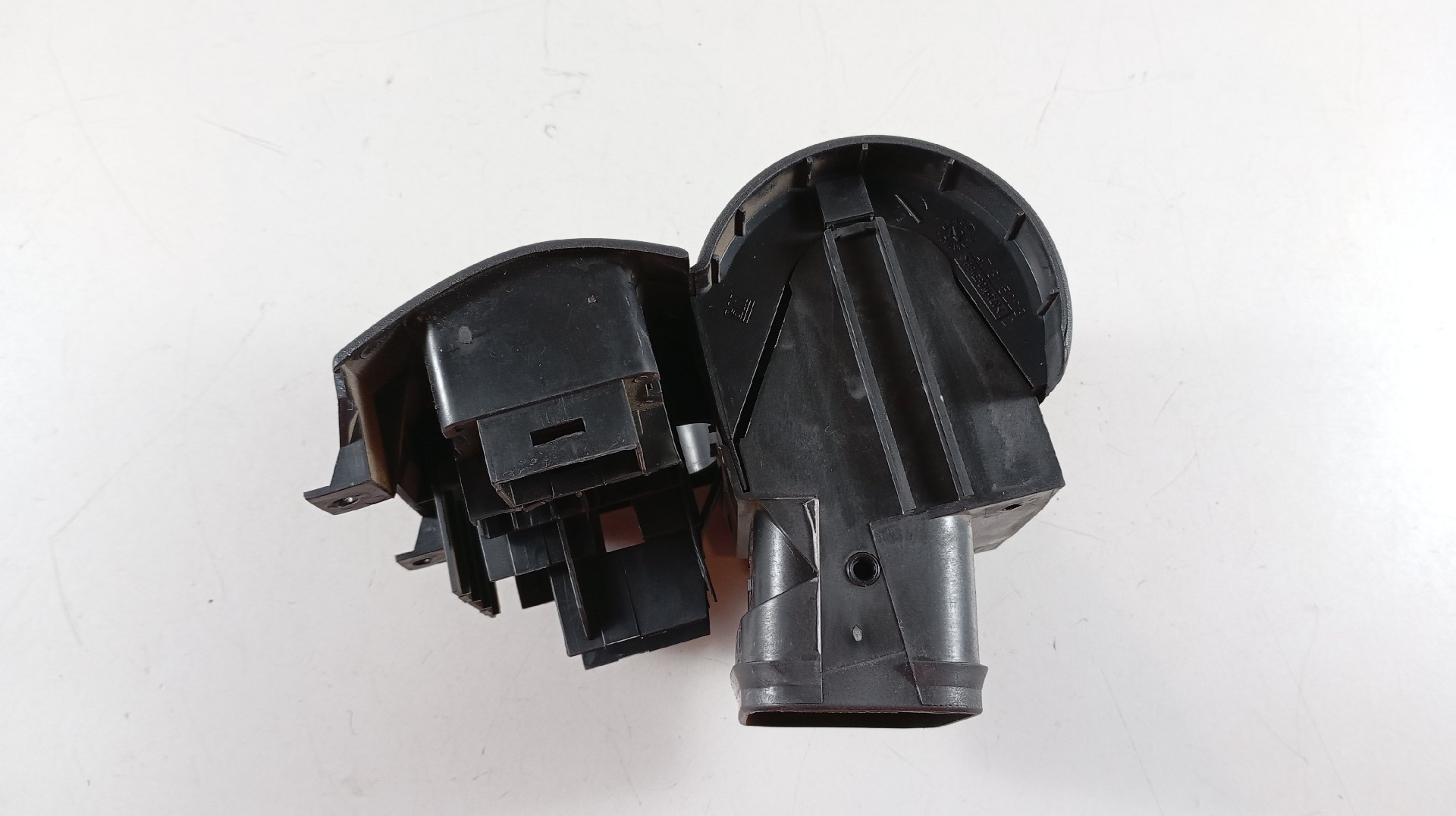 Purgador de Ar Frente Esquerdo OPEL CORSA B Imagem-2