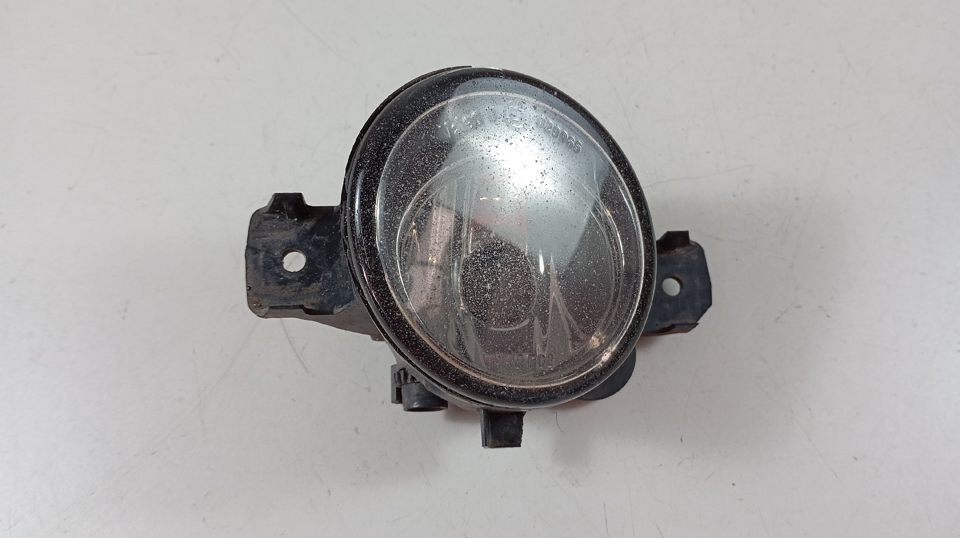 Farol Nevoeiro Esquerdo RENAULT CLIO II Caixa (SB0/1/2_) | 98 - 