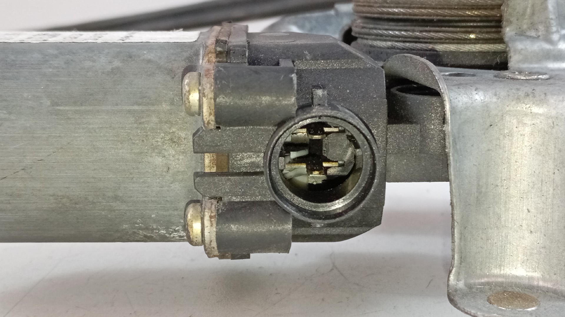 Motor Elevador Vidro Frente Esquerdo RENAULT CLIO II Caixa (SB0/1/2_) | 98 -  Imagem-2