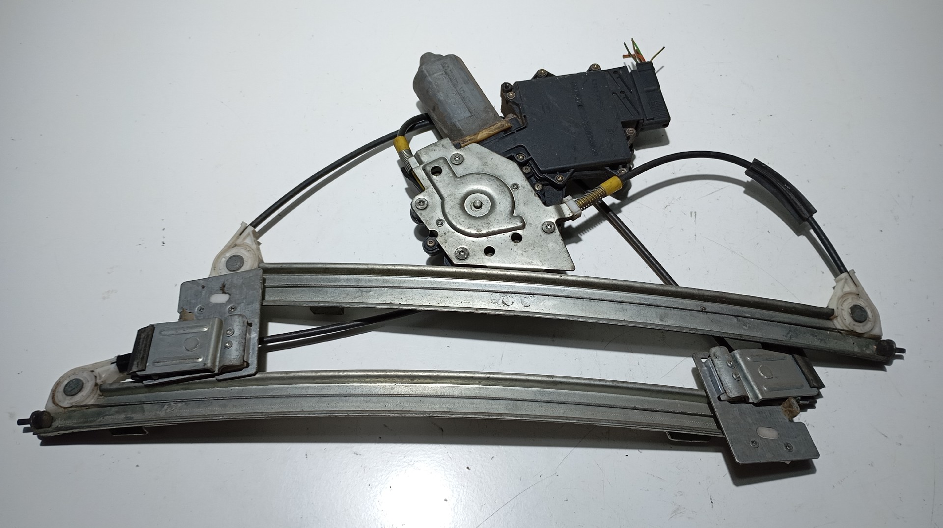 Elevador Frente Direito Elétrico GENERICO GENERICO Imagem-4