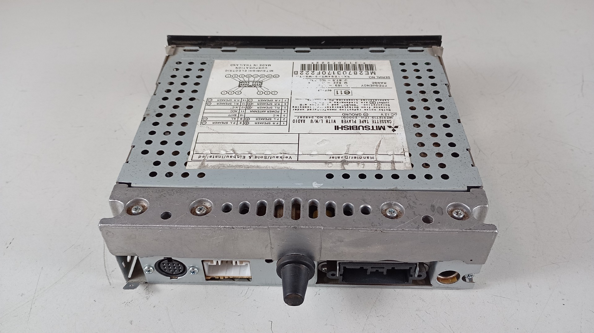 Rádio MITSUBISHI PAJERO / SHOGUN Imagem-1