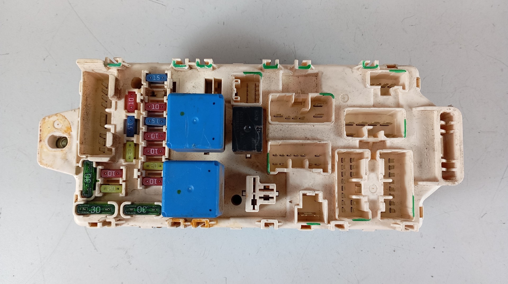 Caixa de Fusíveis MITSUBISHI PAJERO / SHOGUN Imagem-1