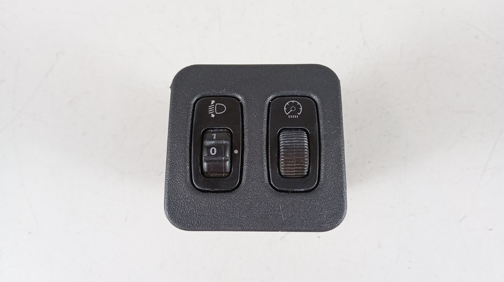 Interruptor Nivel Luzes MITSUBISHI PAJERO / SHOGUN