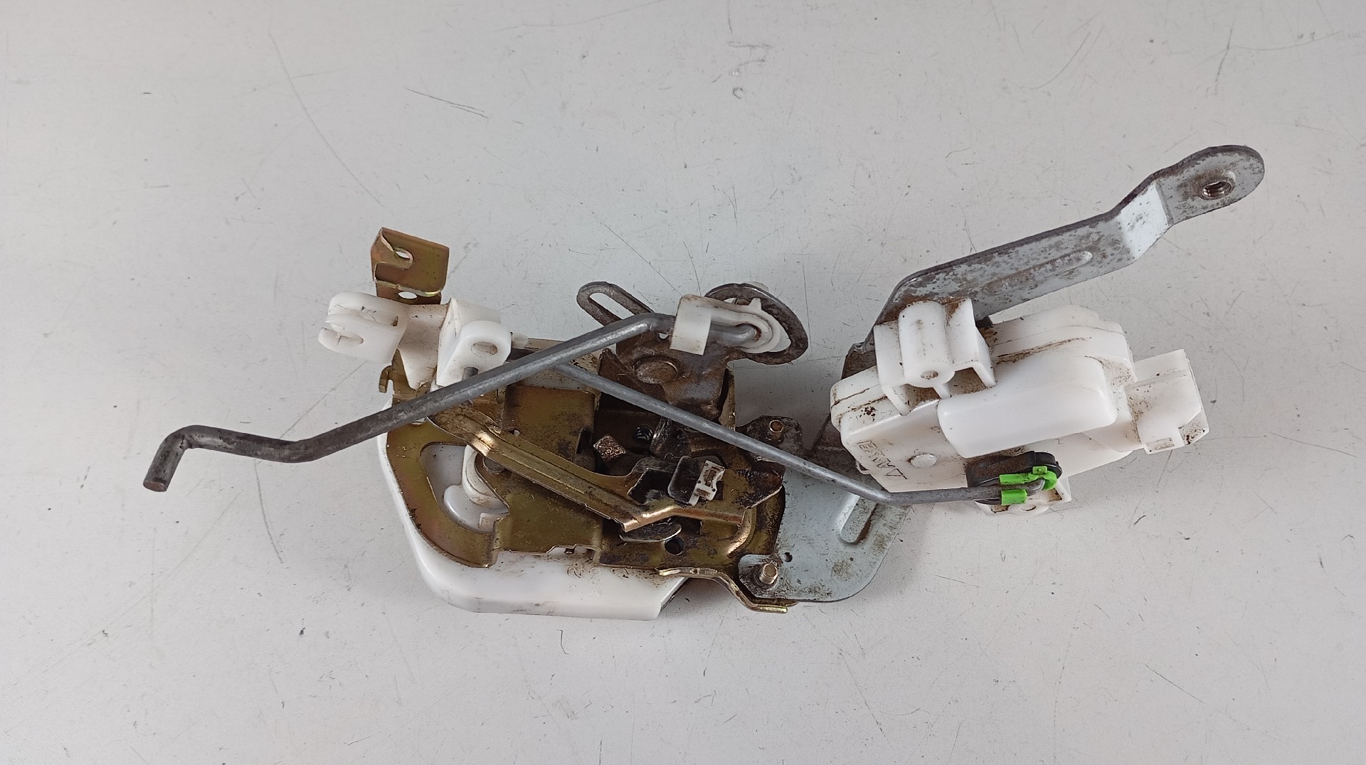 Fecho da Bagageira MITSUBISHI PAJERO / SHOGUN