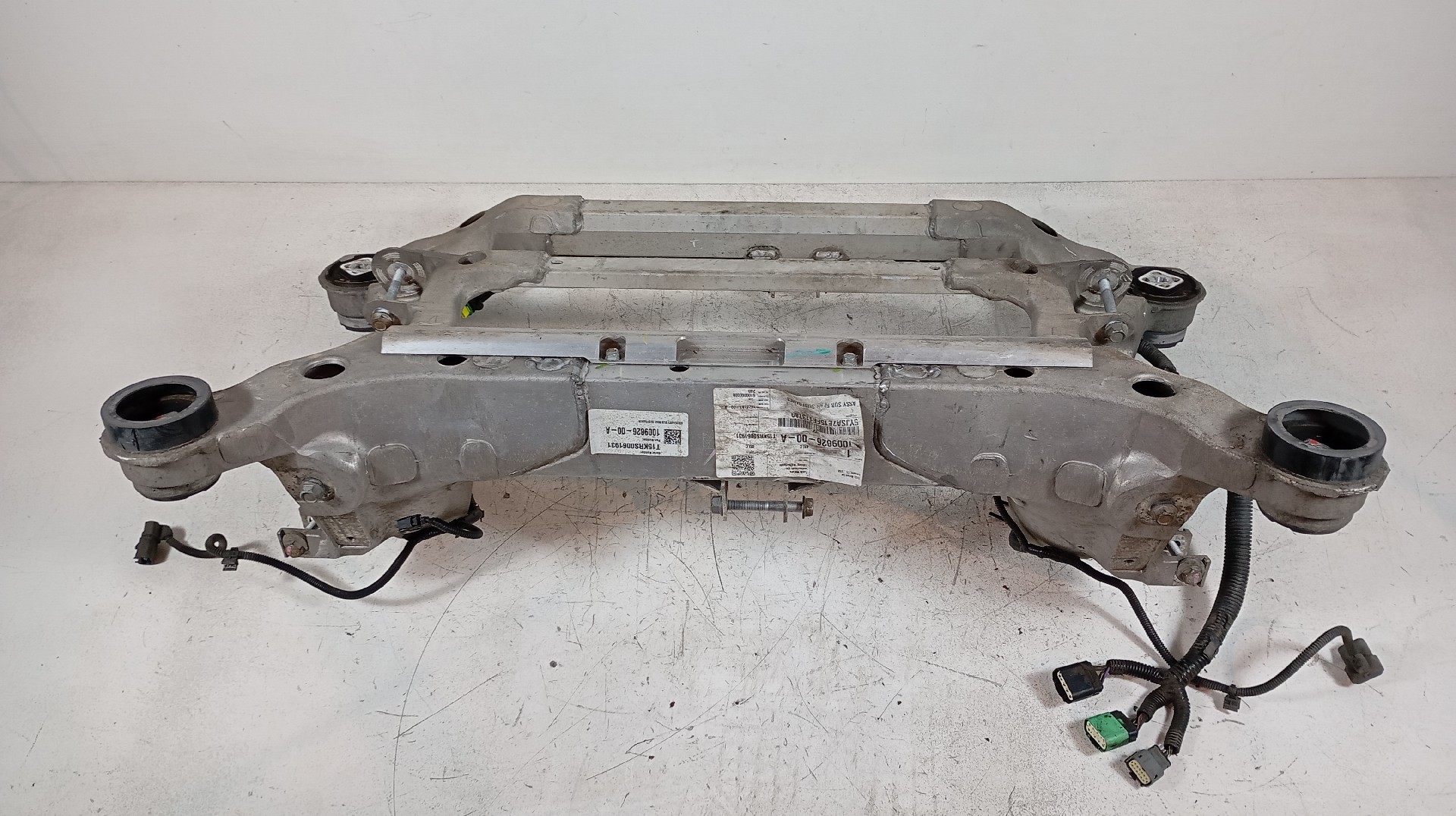 Charriot Traseiro TESLA MODEL S (5YJS) | 12 - 