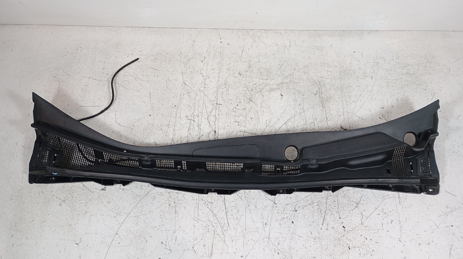 Grelha Curcuvan / Torpedo (Grelha Para Brisas) NISSAN LEAF (ZE1_) | 17 - 