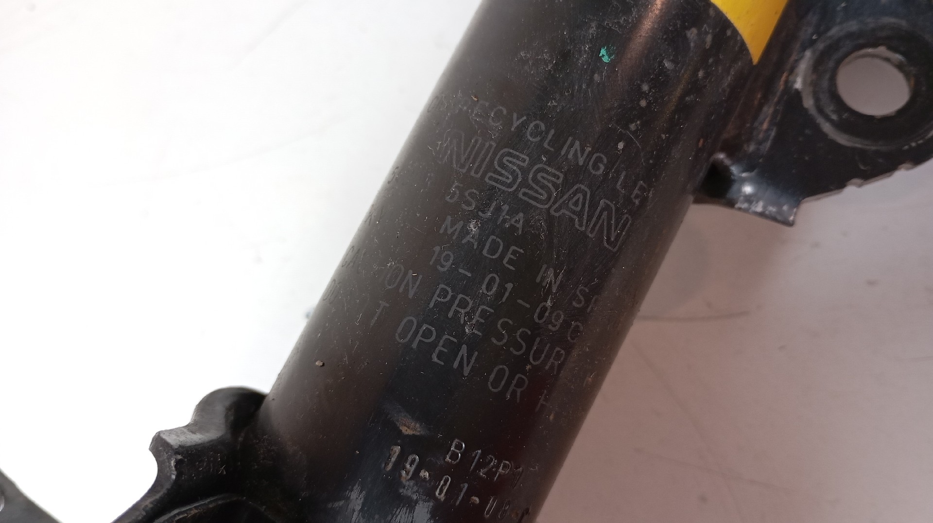 Amortecedor Frente Esquerdo NISSAN LEAF (ZE1_) | 17 -  Imagem-1