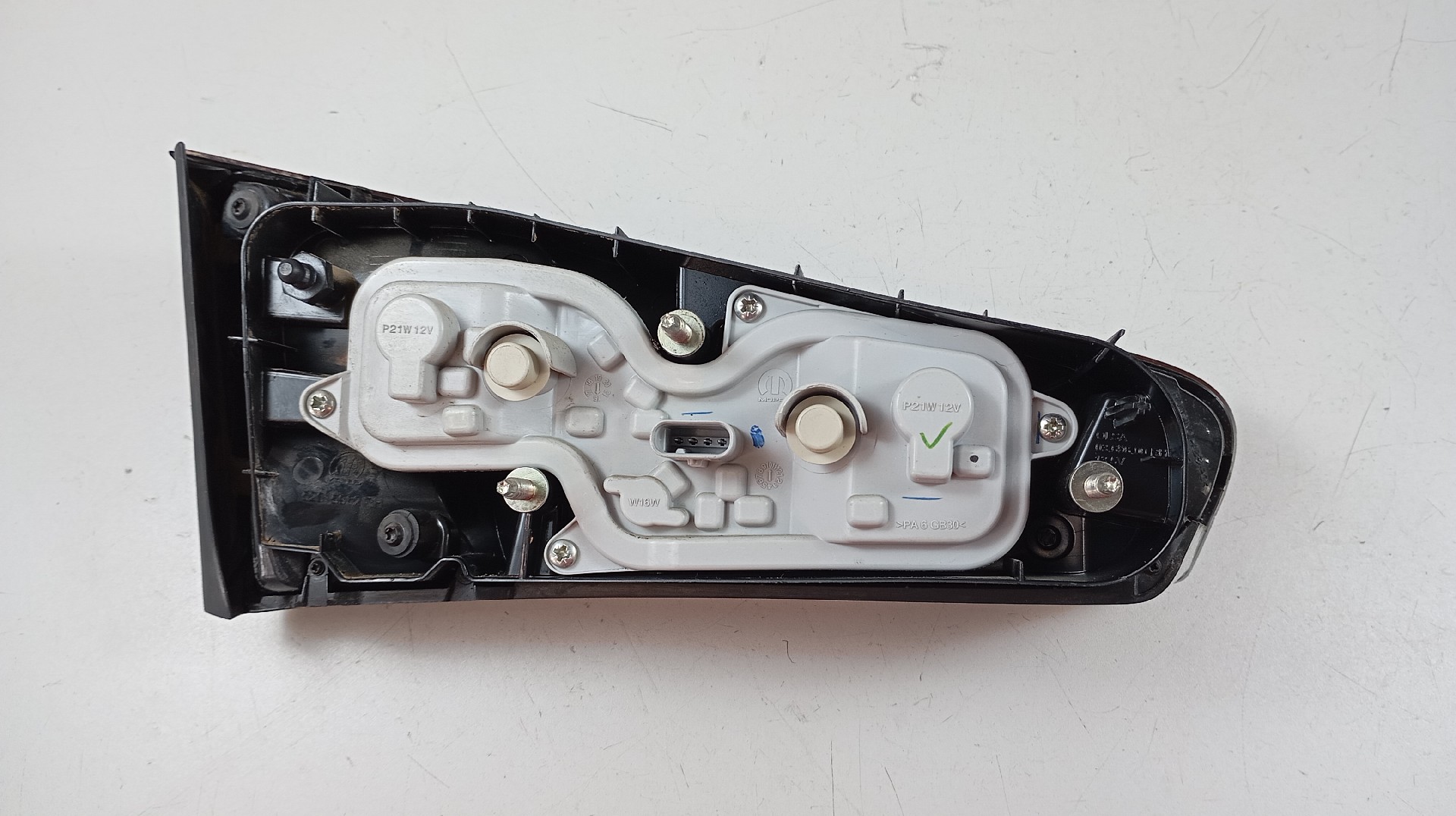 Farolim Stop Mala Direito  FIAT TIPO HATCHBACK Imagem-1