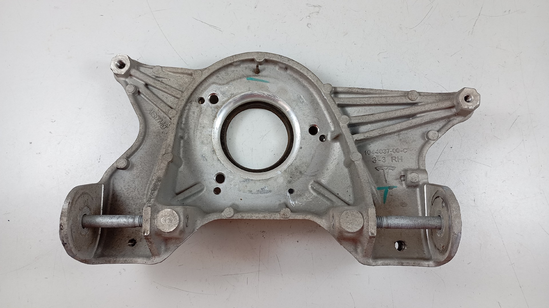 Suporte de amortecedor Direito TESLA MODEL 3 (5YJ3) | 17 - 