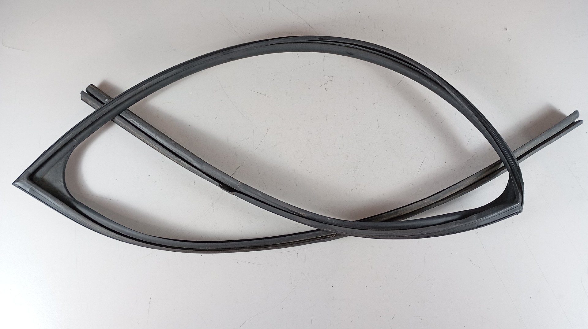 Raspador / Calha vidro porta frente direita NISSAN LEAF (ZE1_) | 17 - 