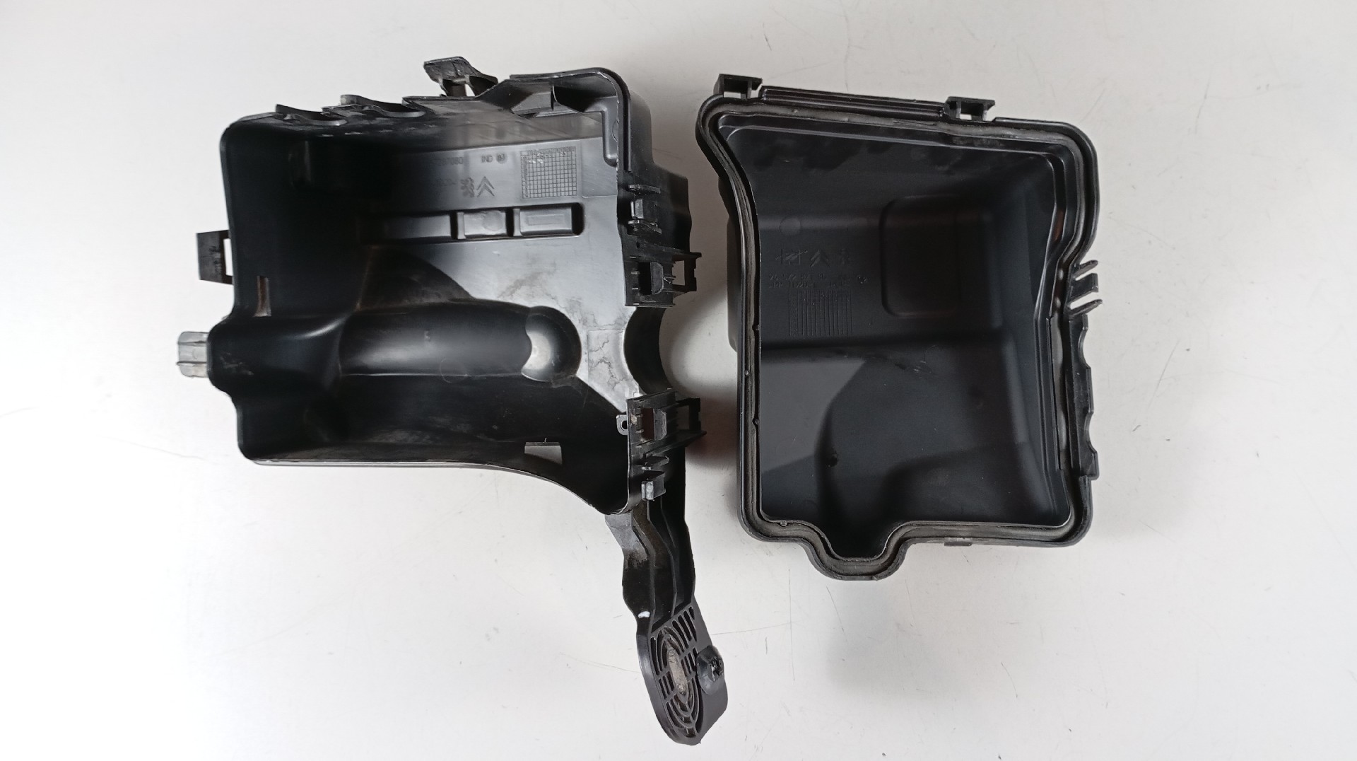 Caixa de Fusíveis Plástica PEUGEOT 207 (WA_, WC_) | 06 - 15