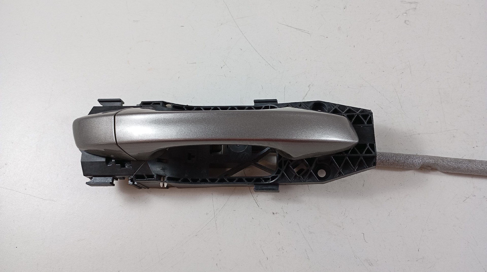 Puxador Exterior Porta Traseira Direita VOLKSWAGEN GOLF VII (5G1, BQ1, BE1, BE2) | 12 - 