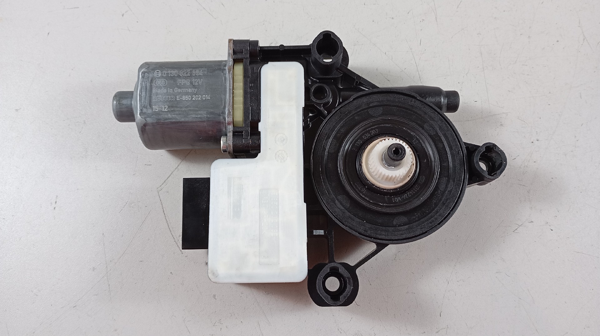 Motor Elevador Vidro Traseiro Direito VOLKSWAGEN GOLF VII (5G1, BQ1, BE1, BE2) | 12 - 
