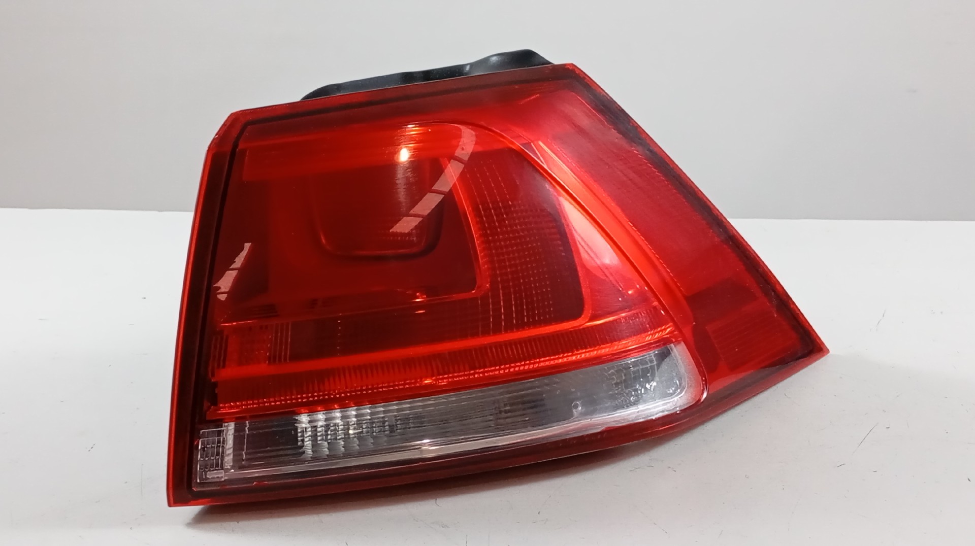 Right Tail Light  VOLKSWAGEN GOLF VII (5G1, BQ1, BE1, BE2) | 12 - 