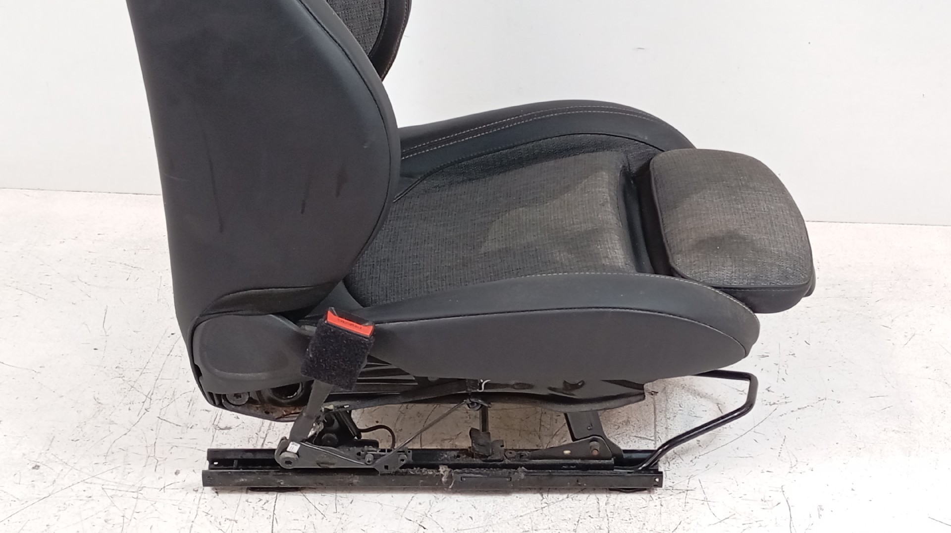 Bancos MINI COOPER SE Imagem-7